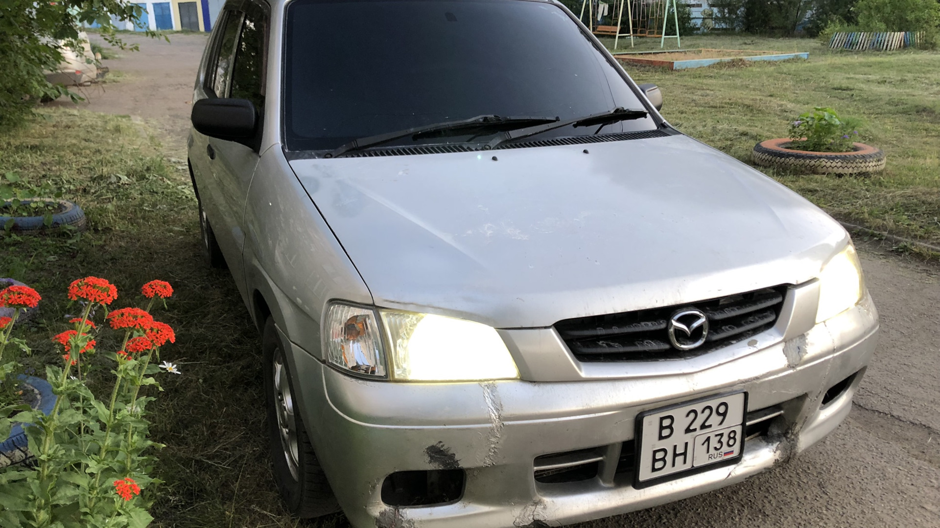 Mazda Demio (1G) 1.3 бензиновый 2001 | Demo versia на DRIVE2