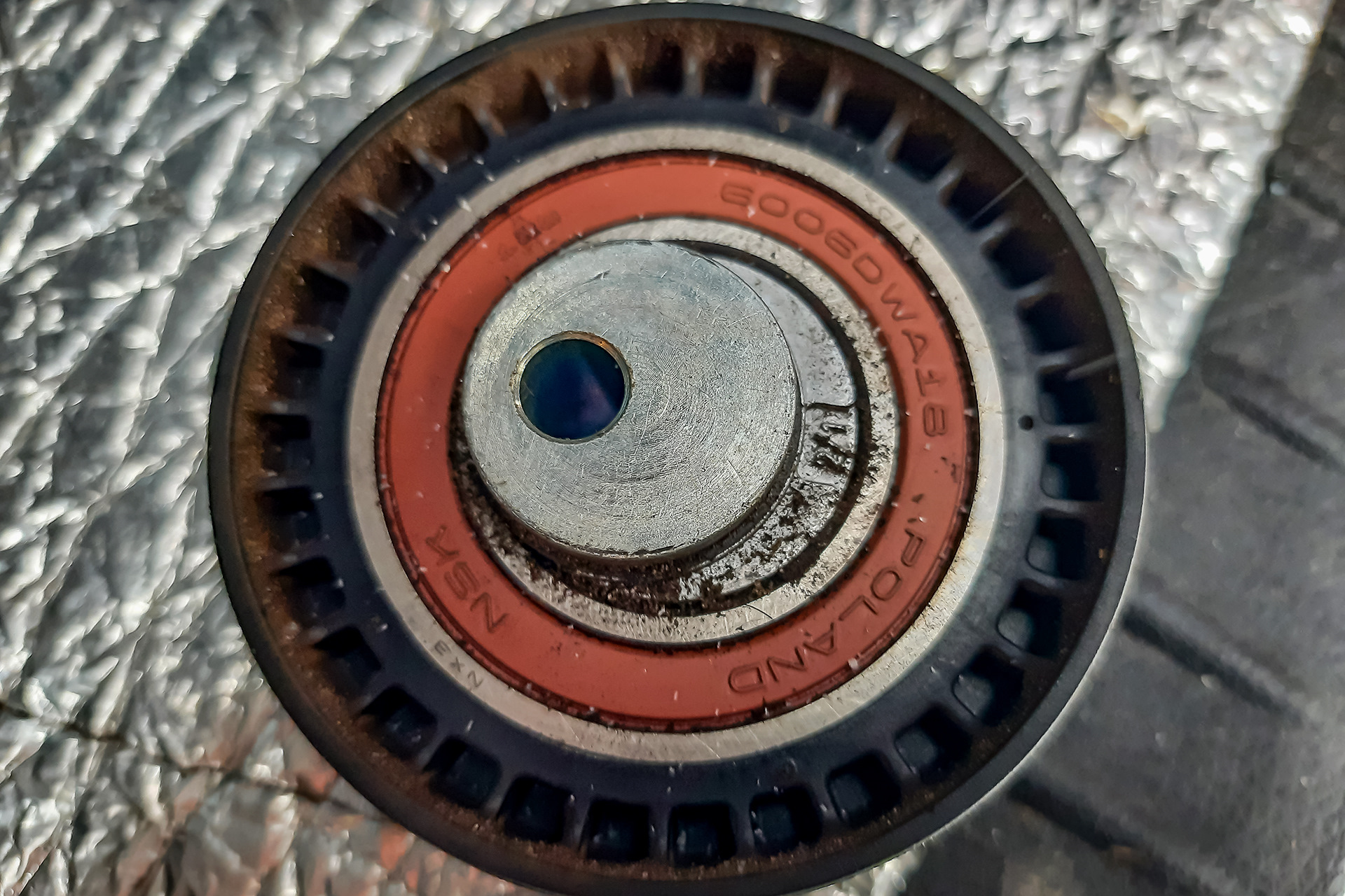 Замена ремня и ролика ГРМ — Lada Ларгус, 1,6 л, 2014 года | плановое ТО ...