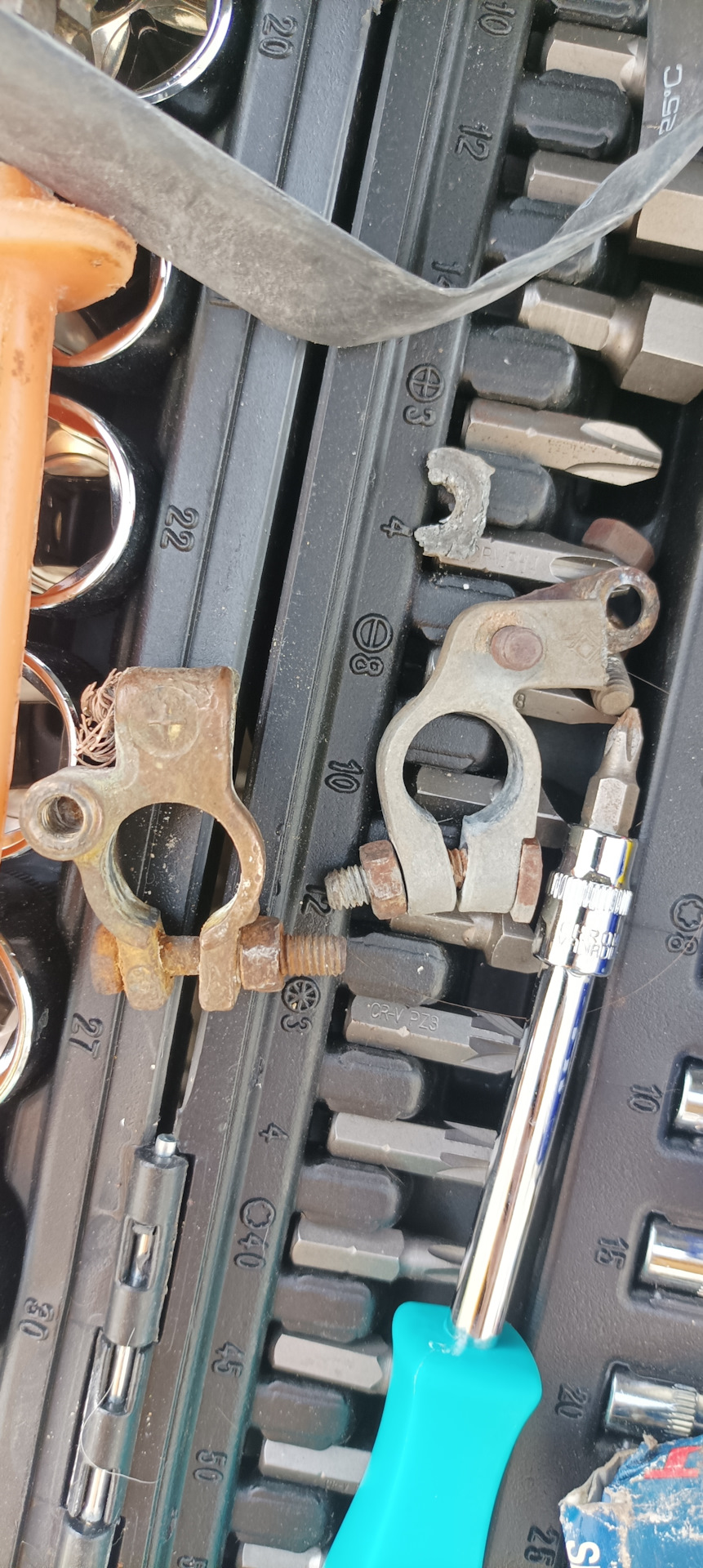 Замена Клемм АКБ — Audi 80 (B3), 1,8 л, 1988 года | электроника | DRIVE2