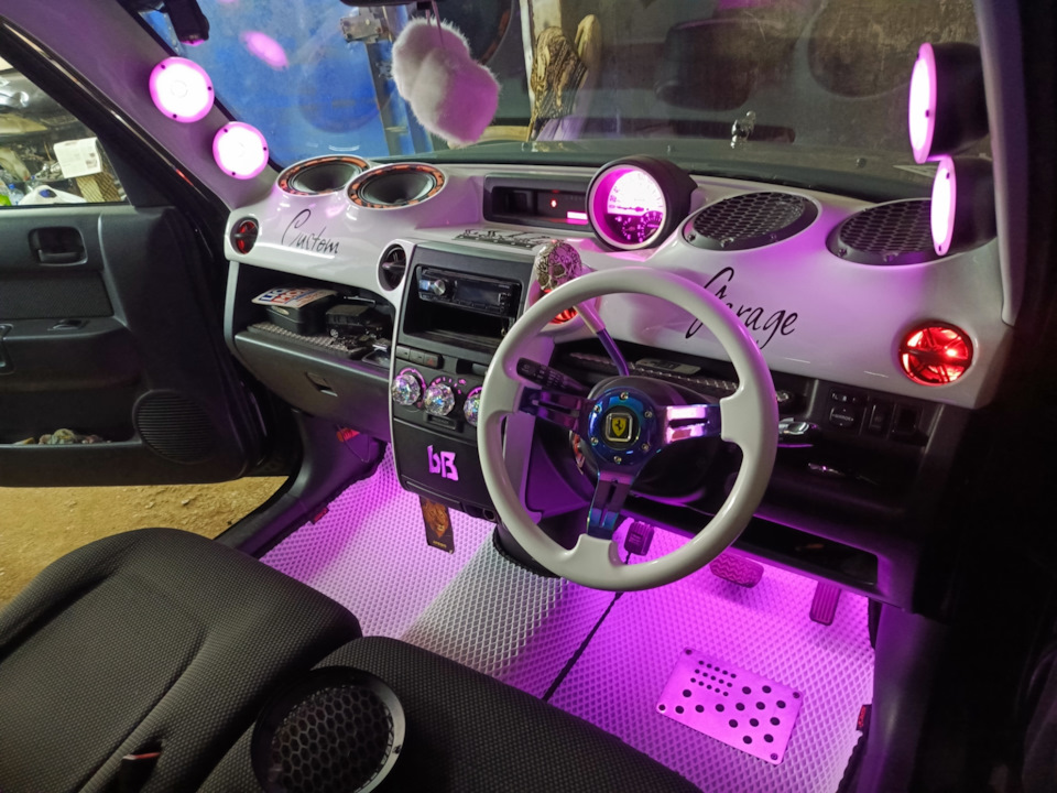 Фото в бортжурнале Toyota bB (1G)