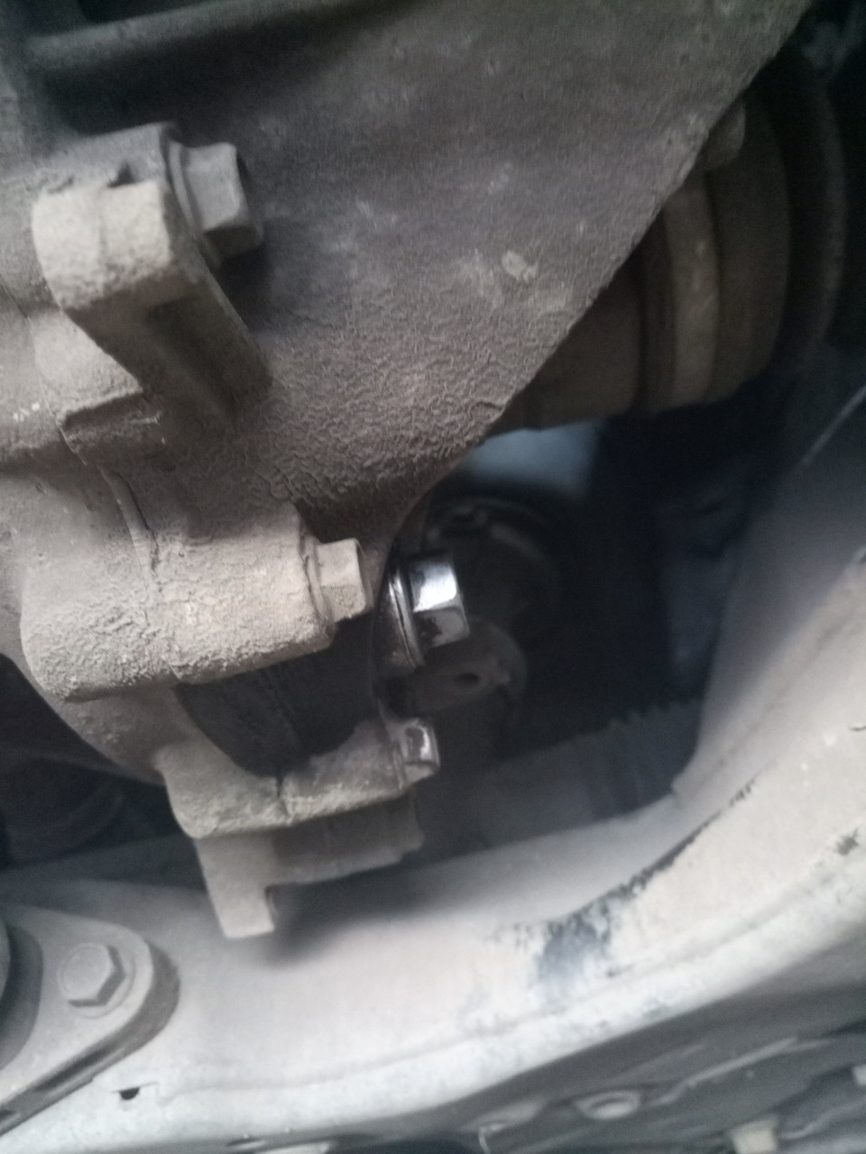 Замена масла в ручной коробке — KIA Ceed SW (2G), 1,6 л, 2014 года ...