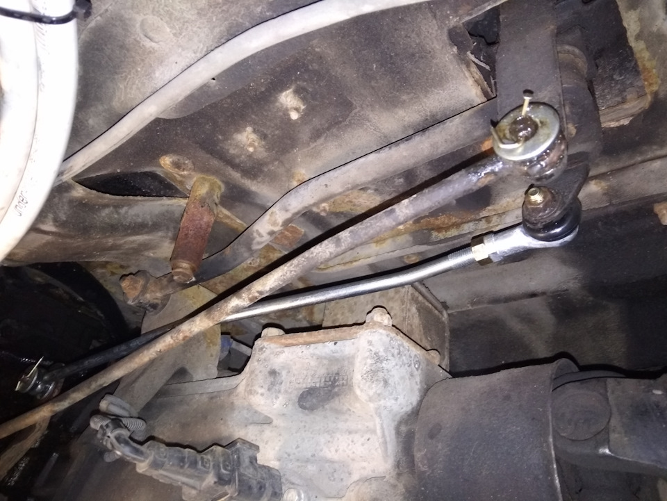 Тяга кулисы — Hyundai H-1 (1G), 2,4 л, 2006 года | своими руками | DRIVE2