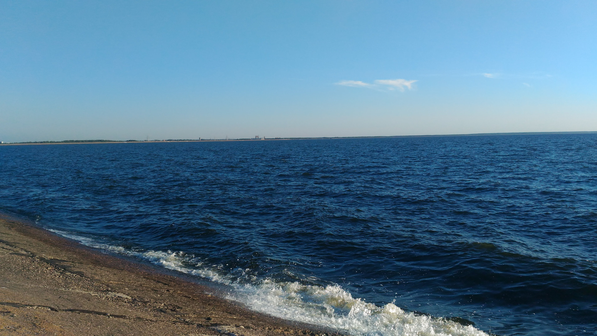 Море рядом. Горьковское море зацвело. Горьковское водохранилище. Горьковское водохранилище фото. Горьковское море цветение.