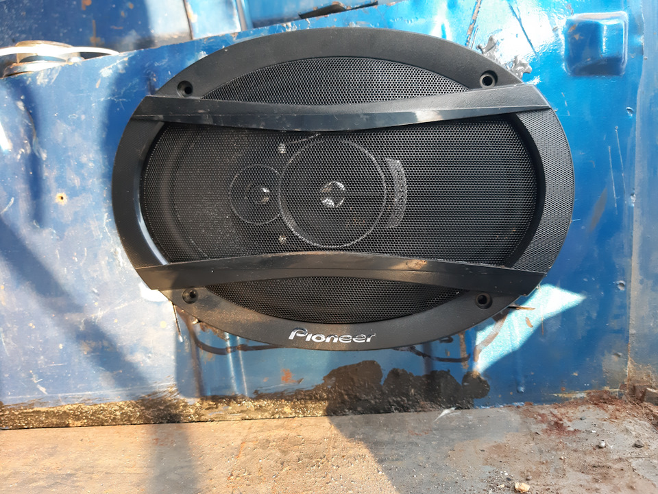 Установка музыки в Уаз 31512 или о том как у Рекса появился голос ...