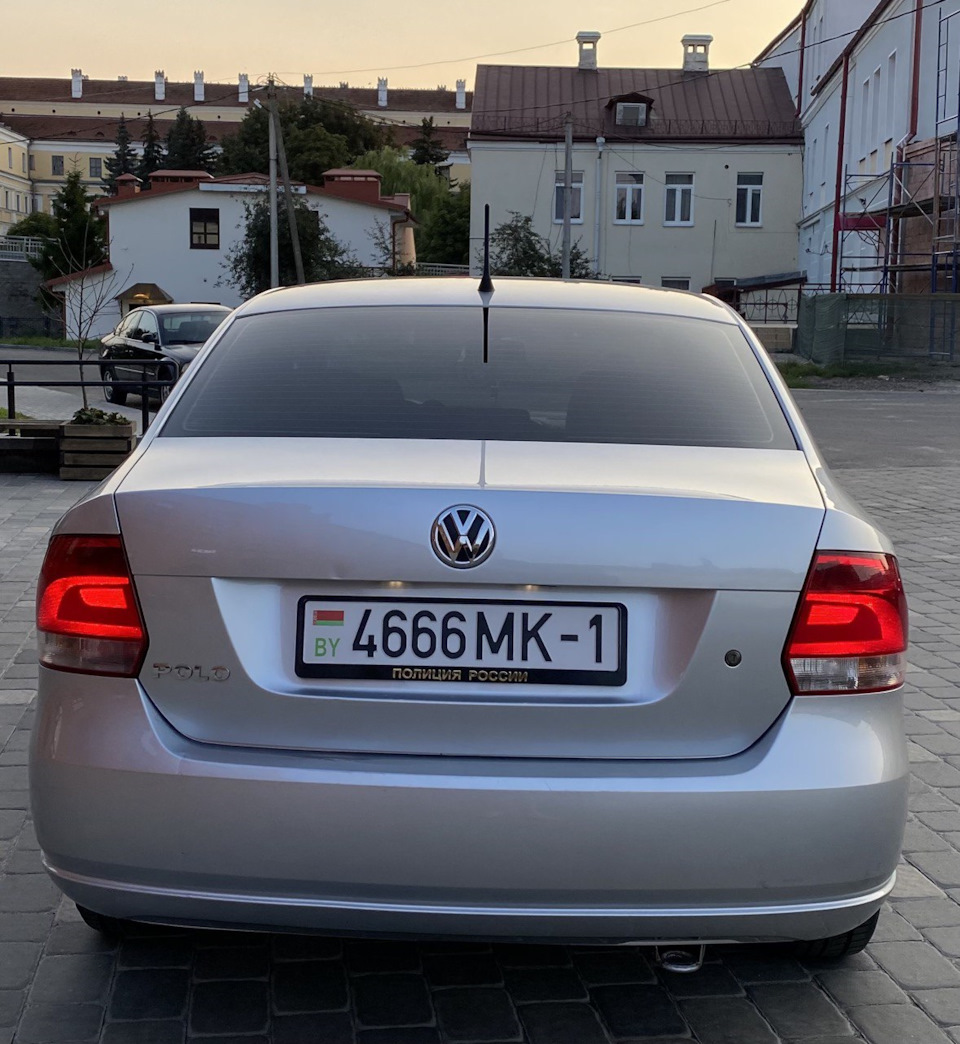 Плавник на крышу — Volkswagen Polo Sedan, 1,6 л, 2013 года | стайлинг |  DRIVE2