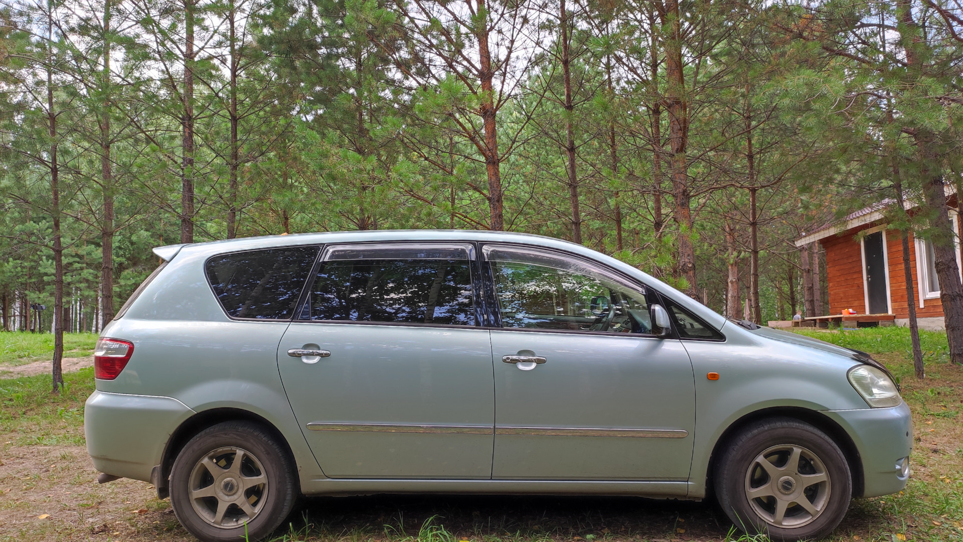 Toyota Ipsum (21) 2.4 бензиновый 2002 | ✈️ на DRIVE2