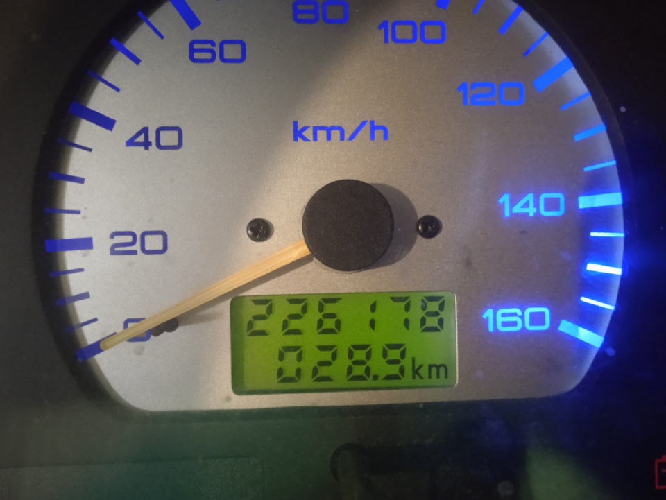 13.02.2024 Замена свечей, регулировка передних ступичных подшипников ...