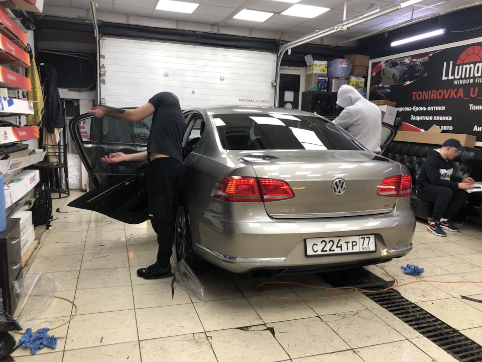 Тонировка 35% в круг (без лба, пока) — Volkswagen Passat B7, 1,8 л ...