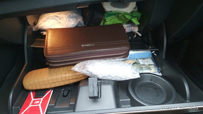 СВЕТ В БАРДАЧКЕ НЕ ТУХНЕТ — ВЕСТА — Lada Vesta, 1,6 л, 2018 года ...