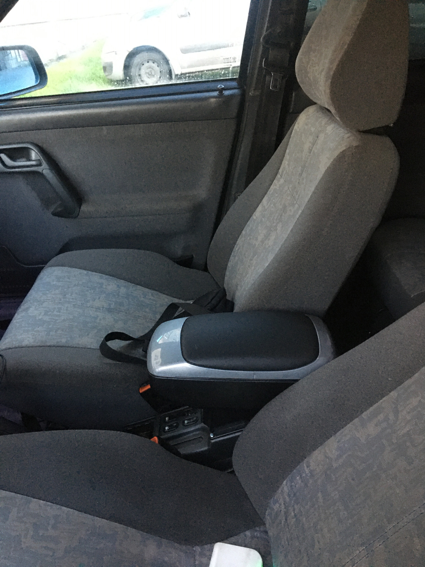 Купить Подлокотник На Ваз 2112