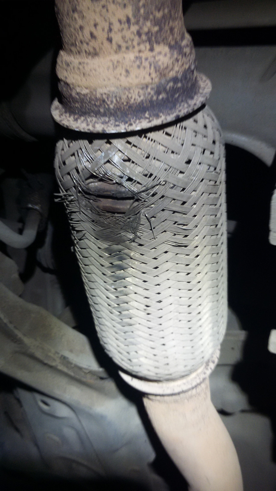 207 200 км (16.05.2022) — Замена гофры — KIA Sportage (2G), 2 л., 2008 ...