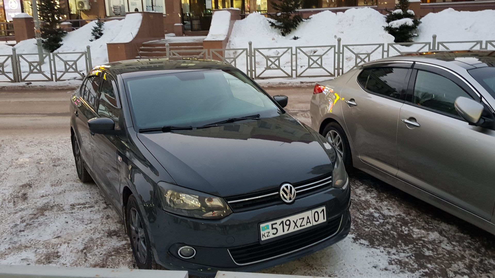 Volkswagen Polo Sedan 1.6 бензиновый 2012 | Мокрый асфальт на DRIVE2