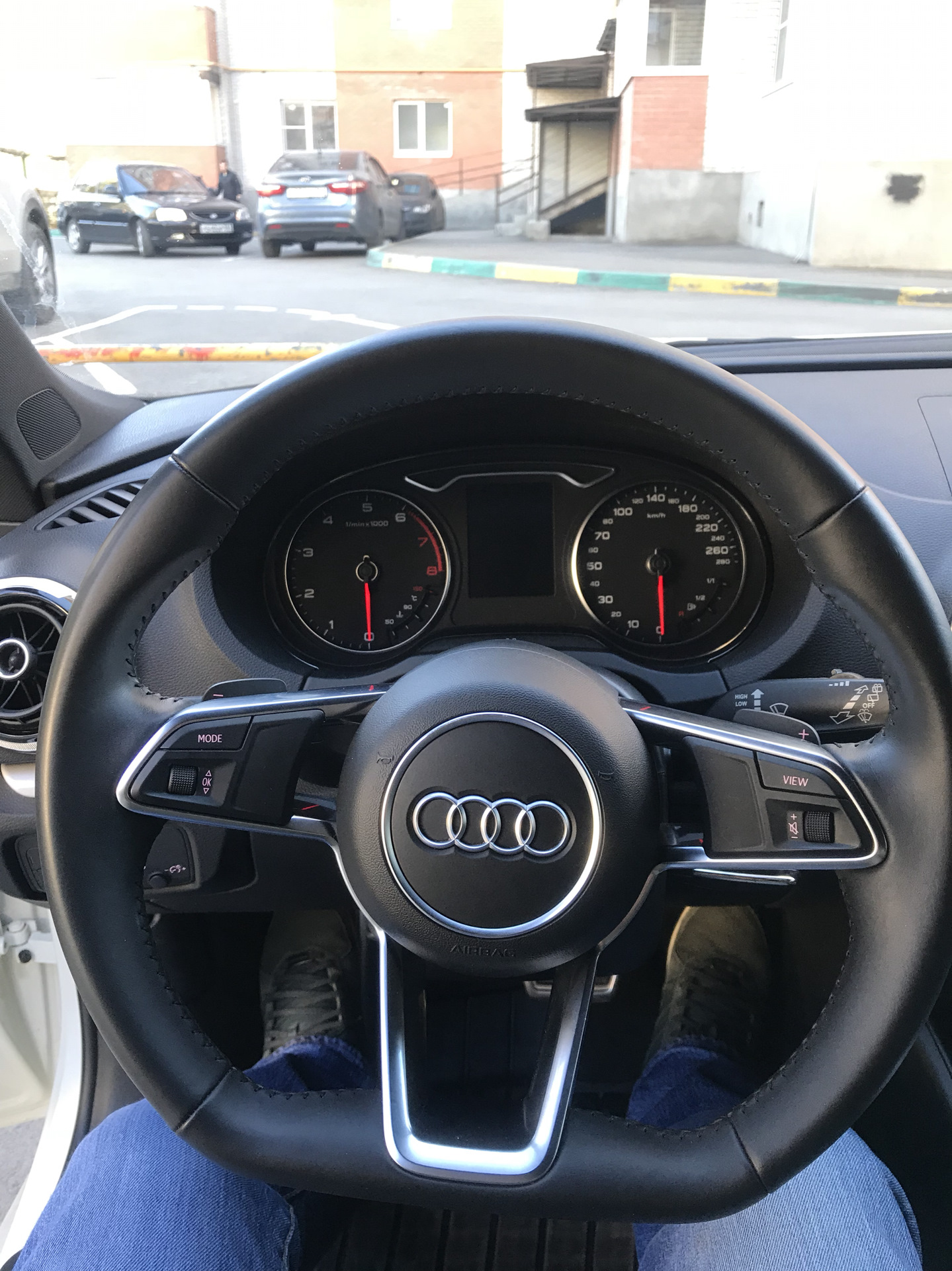 Audi TT 8j приборка