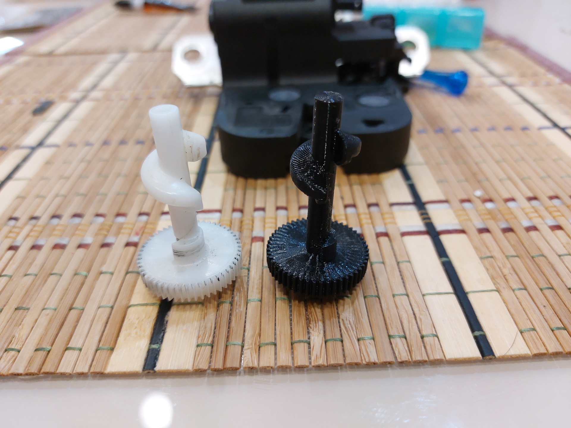 Сломался замок крышки багажника 1. Инсигния — Opel Insignia (1G), 1,6 л ...