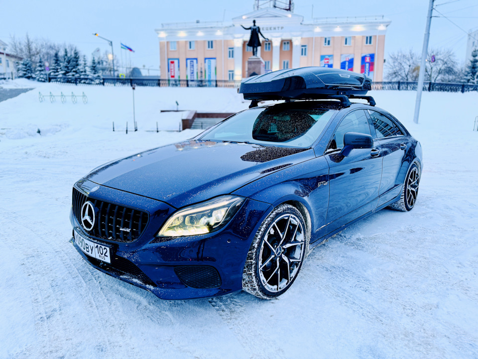 Мерседес Зимой Фото