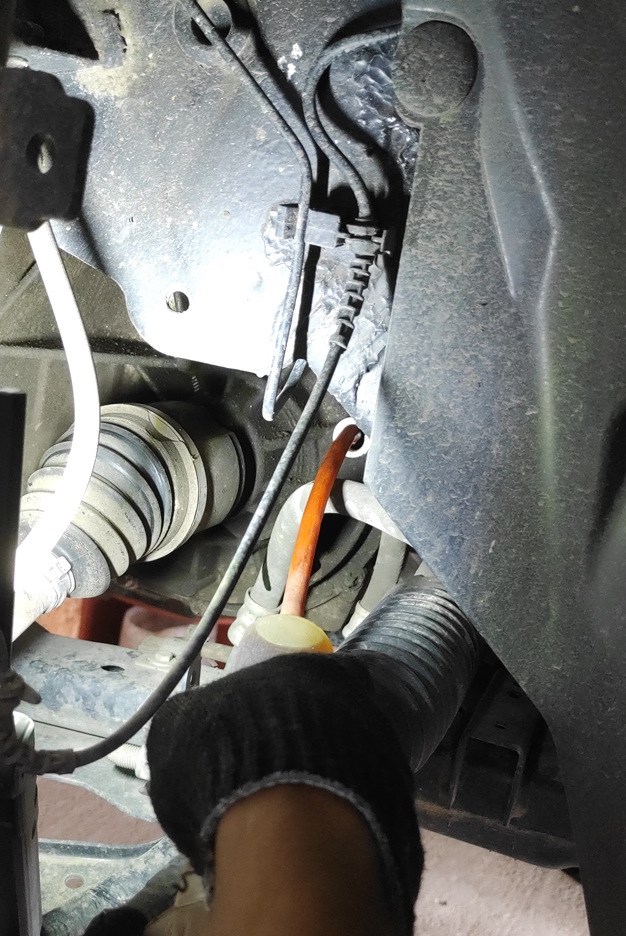 Замена масла в МКПП Дастер 2.0 4WD. — Renault Duster (1G), 2 л, 2016 ...