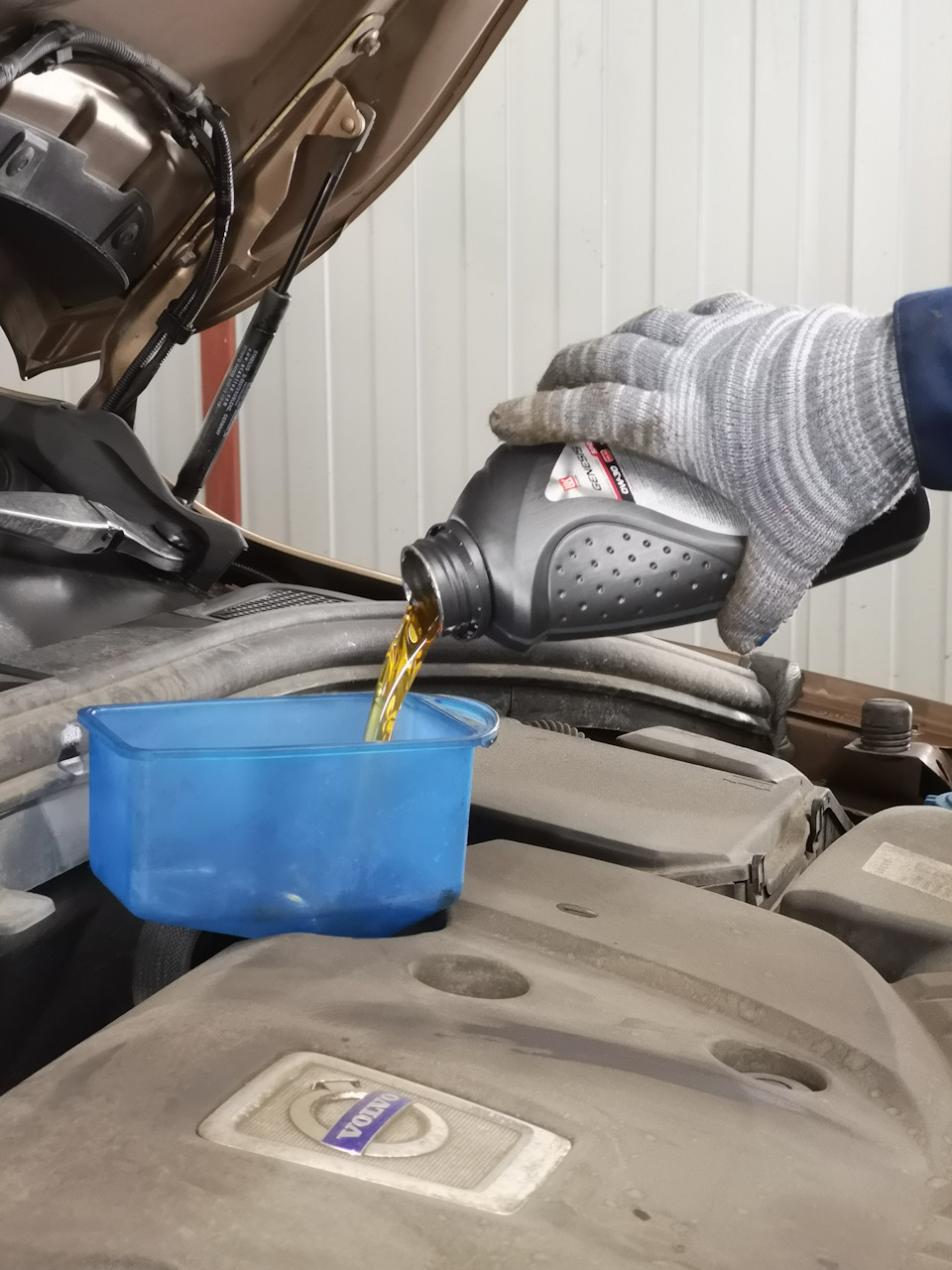 Фото в бортжурнале Volvo XC60 (1G)