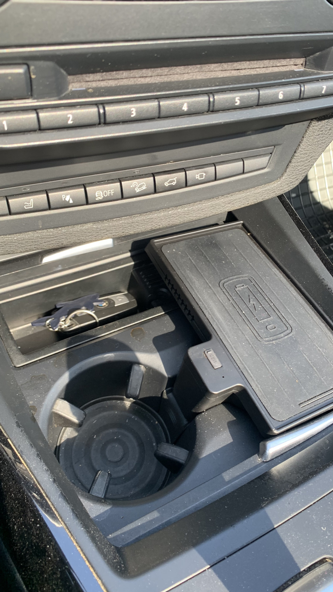 Беспроводная зарядка! — BMW X5 (E70), 3 л, 2012 года | аксессуары | DRIVE2