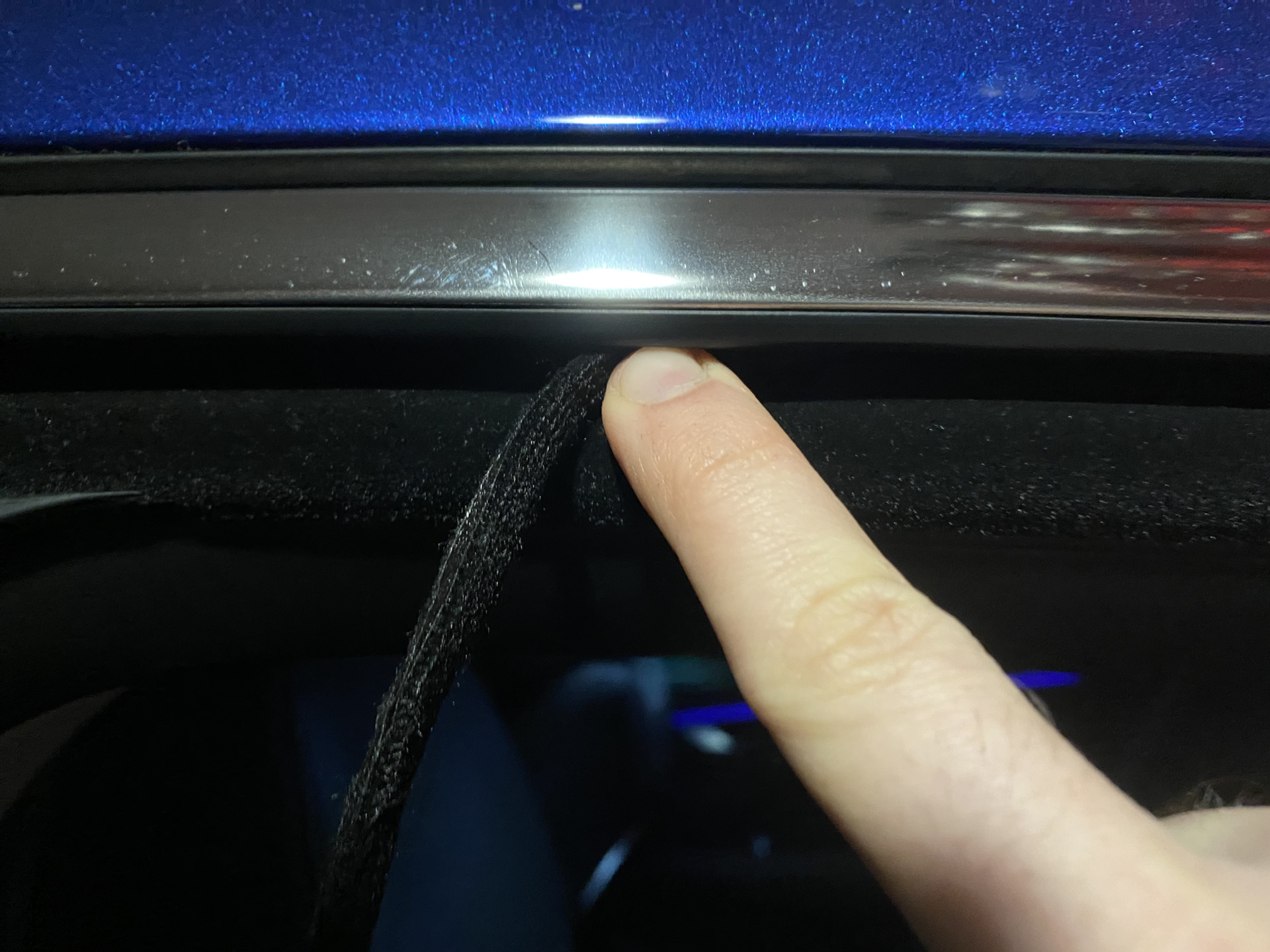 Решение. Убираем стук стекол при подъеме доводчиком — Geely Tugella, 2 ...