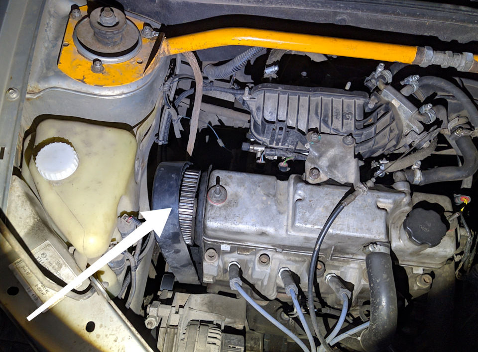 Заклинила помпа в дороге, слетел ремень ГРМ — Lada Калина хэтчбек, 1,6 ...