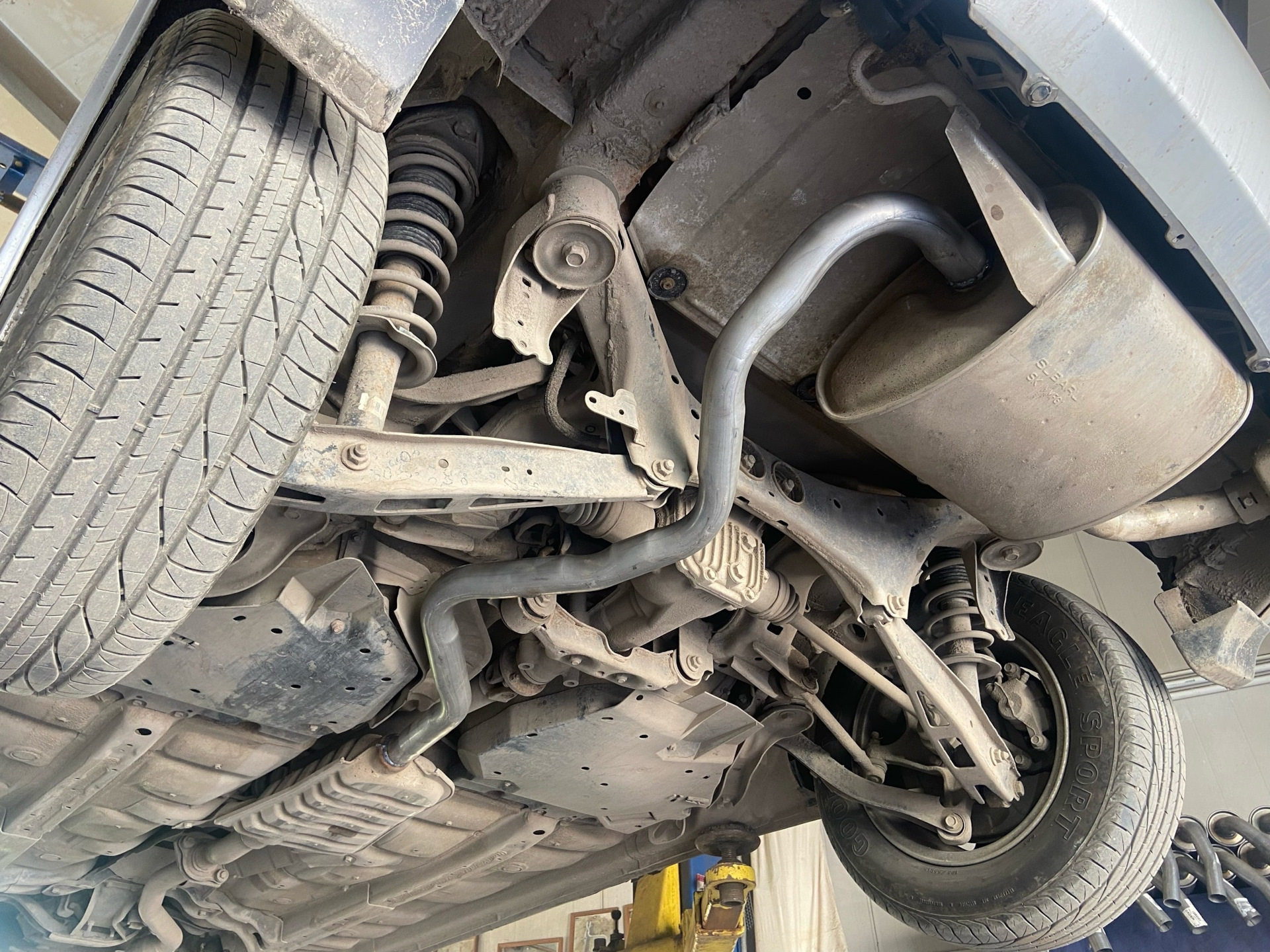 Ремонт выхлопной системы автомобиля Subaru Impreza 2008 года, г. Рязань ...