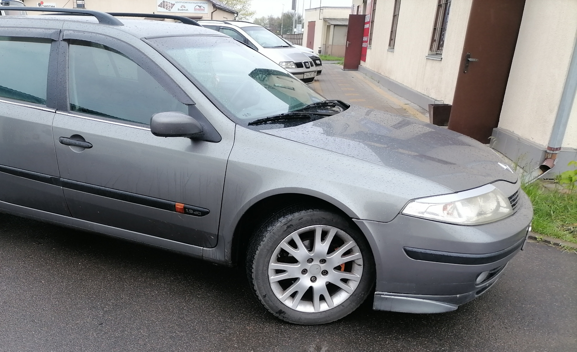 Замена шин с 225/45 на 215/55, правка дисков — Renault Laguna II, 1,9 л,  2004 года | шины | DRIVE2