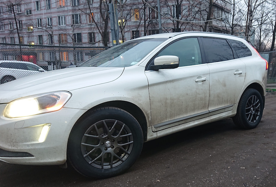 Фото в бортжурнале Volvo XC60 (1G)