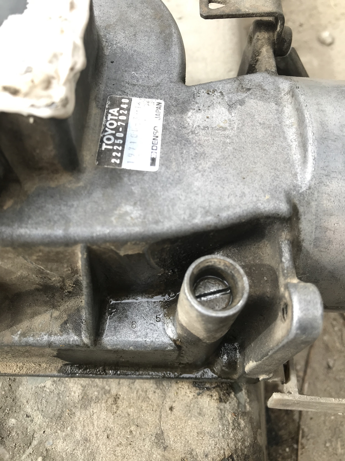 Глохнет при сбросе газа — Toyota Mark II (80), 2 л, 1990 года | поломка ...