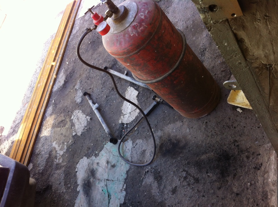 Замена сайлентблоков реактивных тяг на полеуретановые SS20 — Lada 21061 ...