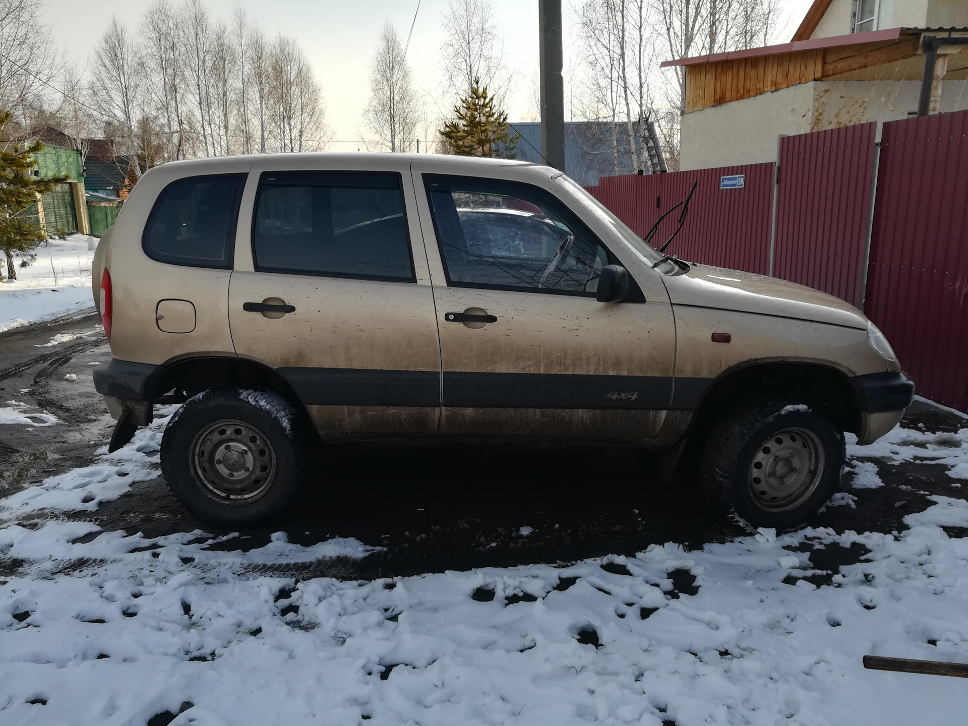 Установка лифта +50 и колес — Chevrolet Niva, 1,7 л, 2005 года | тюнинг |  DRIVE2