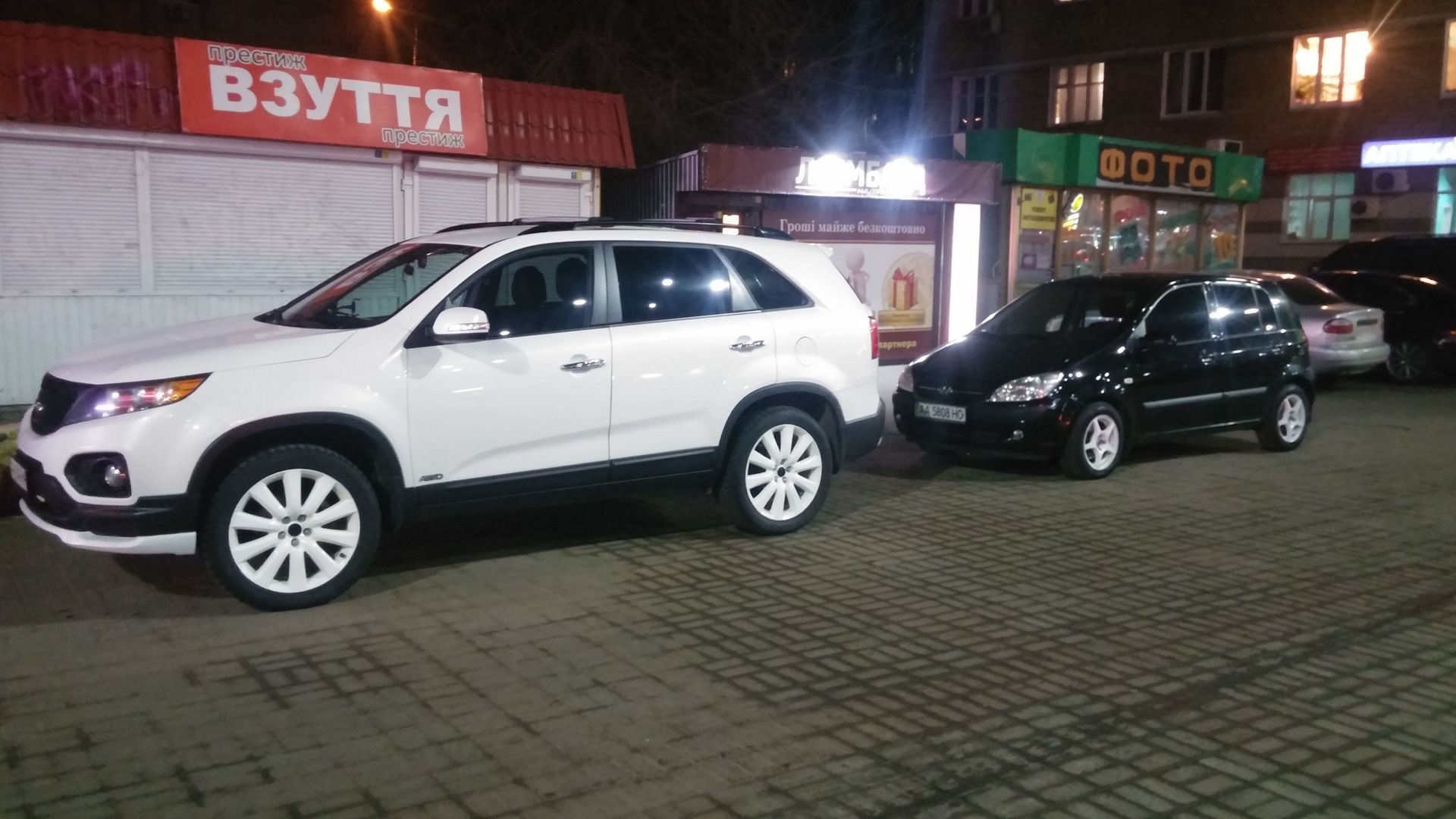 Белые диски в тренде! — KIA Sorento (2G), 2,4 л, 2012 года | наблюдение |  DRIVE2