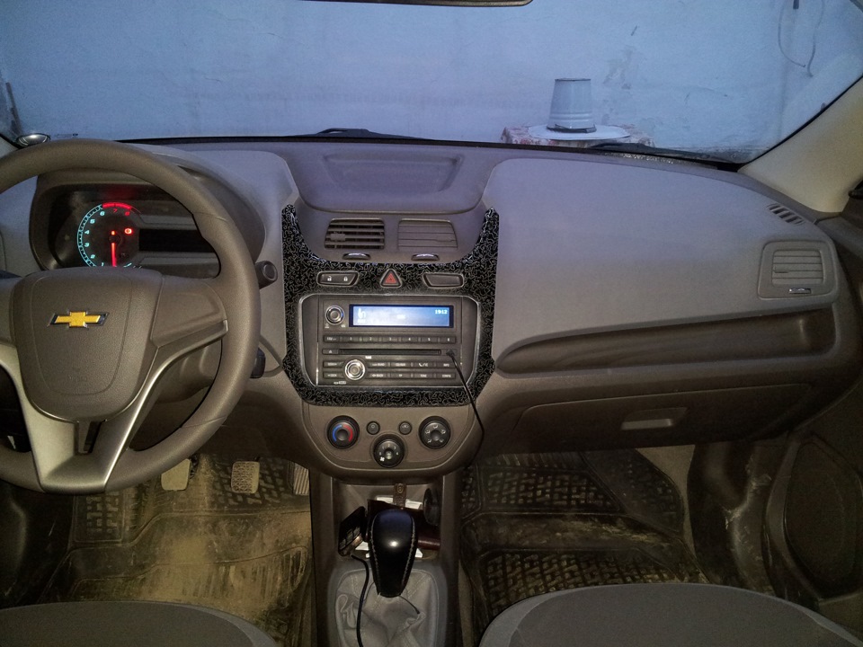 Chevrolet Cobalt 1 салон