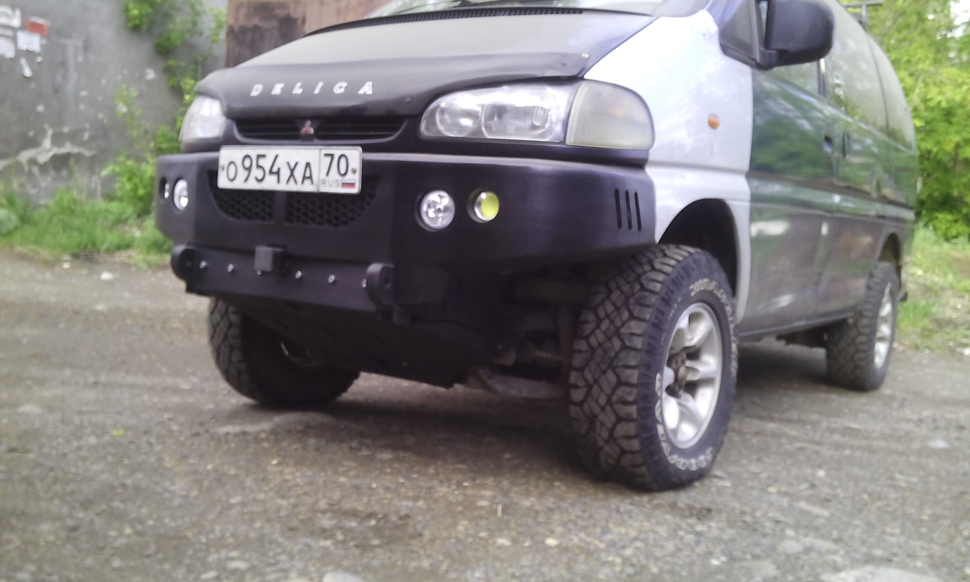 Силовой бампер делика булка. Силовой бампер митсубиси делика. Силовой бампер делика булка. Силовой бампер делика булка. Силовой бампер делика.