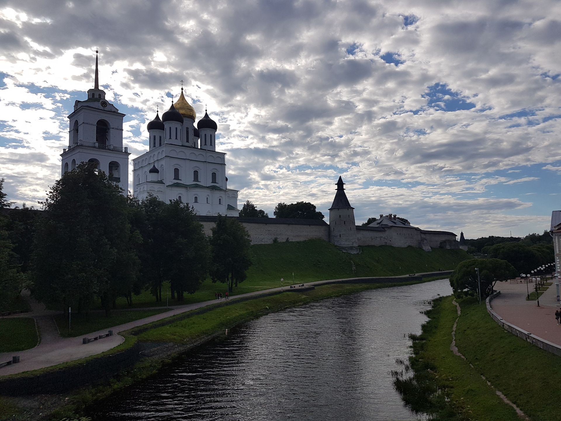 Картинки псков россия начинается здесь