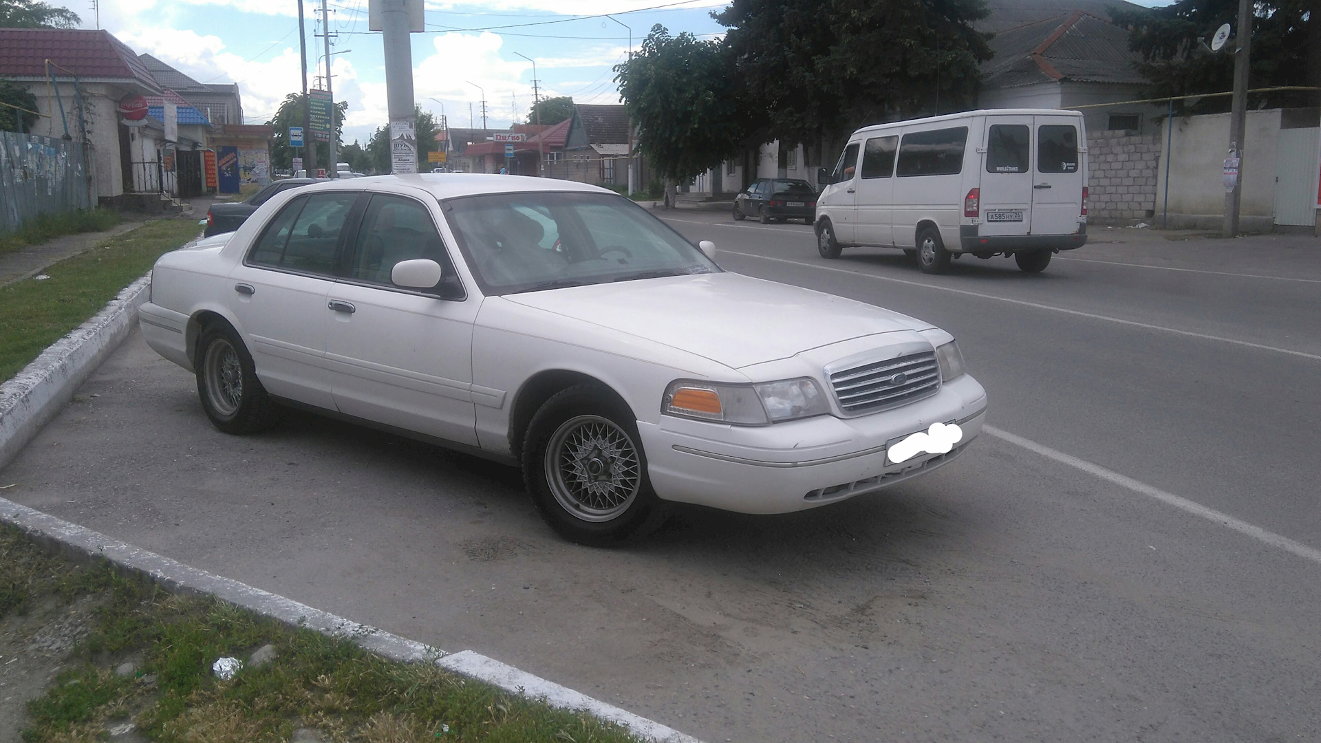 Ford Crown Victoria 4.6 бензиновый 1998 | на DRIVE2