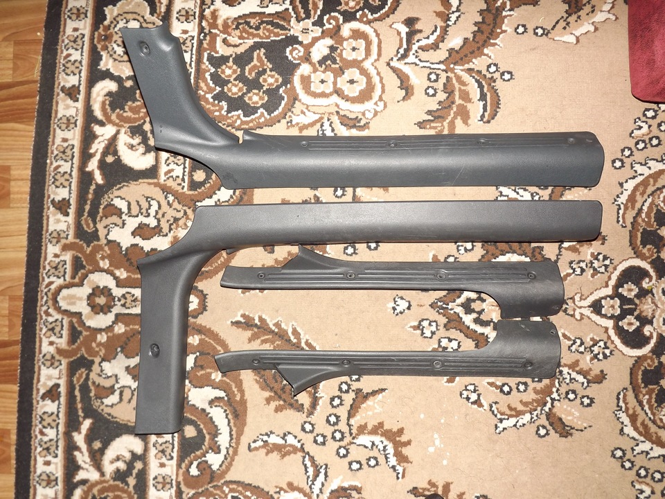 Пластиковые накладки порогов — Lada Гранта (1G), 1,6 л, 2012 года ...