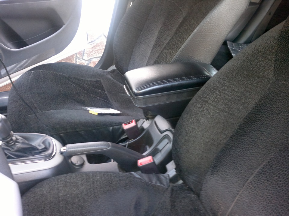 Подлокотник! — Chevrolet Cruze (1G), 1,6 л, 2011 года | аксессуары | DRIVE2