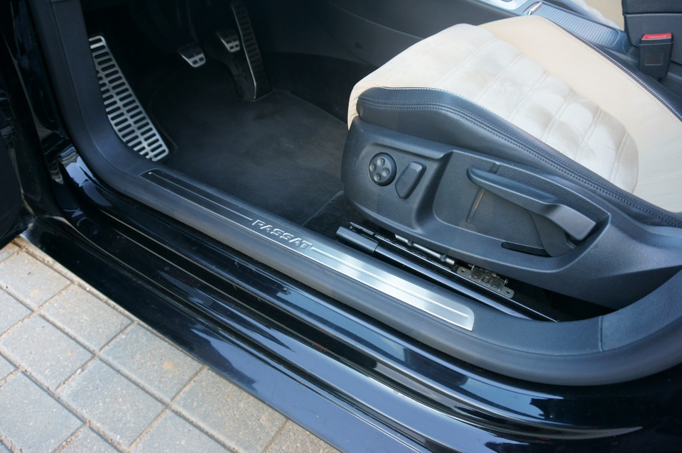 Как снять порог пассат сс Накладки на педали и модные пороги - Volkswagen Passat CC, 2 л, 2009 года стайли