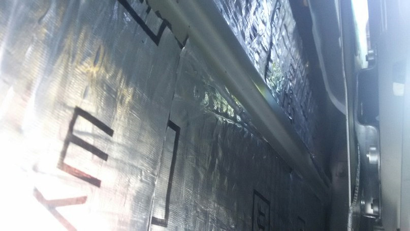 шумка дверей и китайский ништяк — Mitsubishi Lancer X, 1,8 л, 2008 года ...