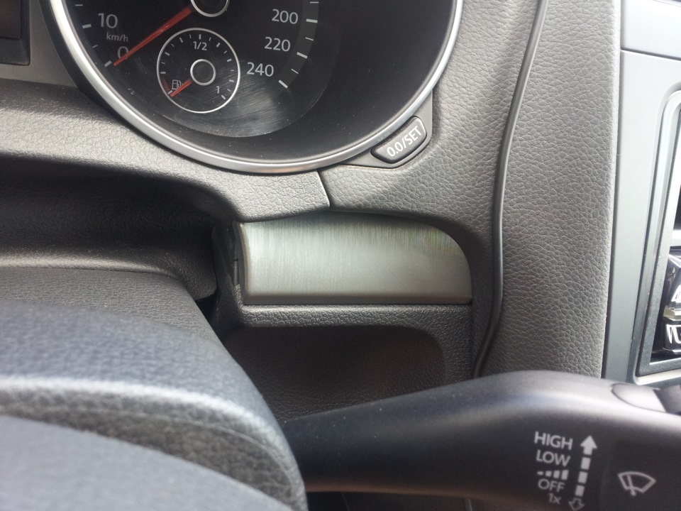 Оклейка панелей салона — Volkswagen Golf Mk6, 1,4 л, 2010 года ...