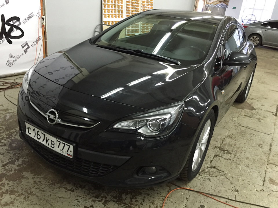 Оклейка хром молдингов в чёрный глянец, оклейка решётки и бронирование ...