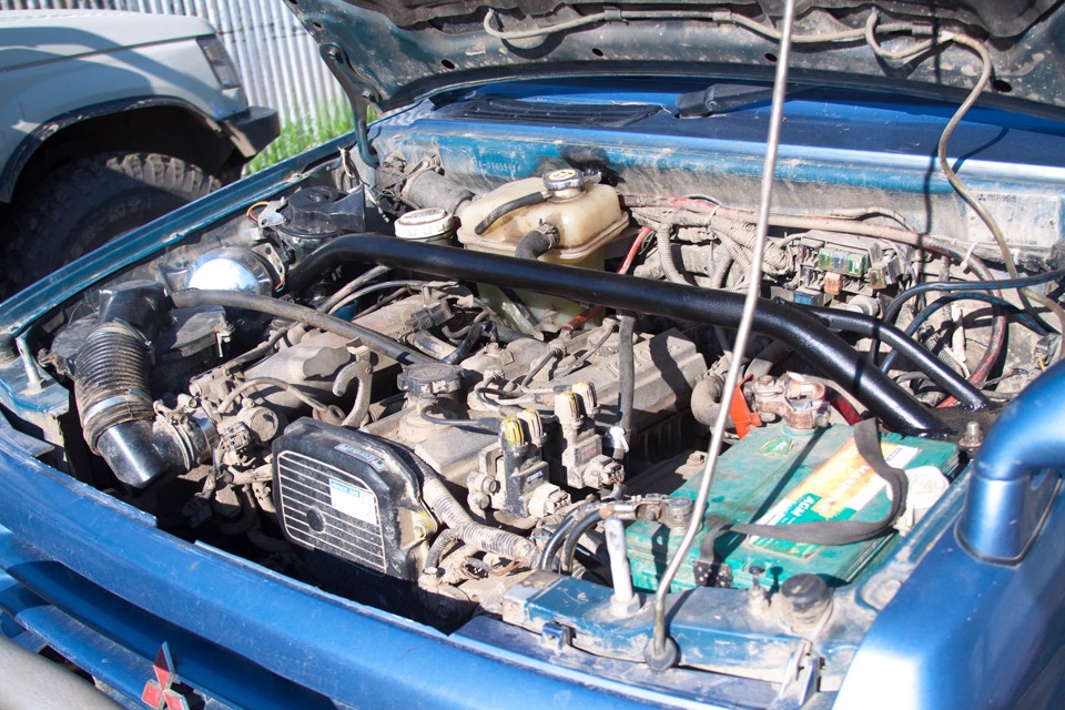 двигатель mitsubishi pajero 3. мотор 4g54. замена двигателя паджеро 2. Mitsubishi pajero ii 2. 5 бензин.