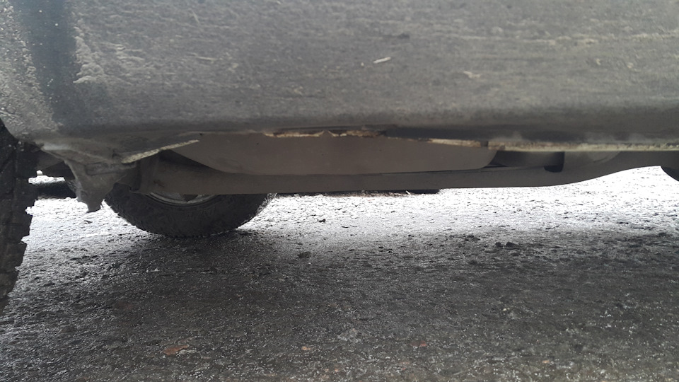 Сказ — как я решил у дилера ступицу поменять + порог проверил на ...