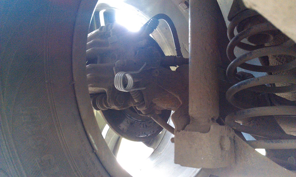 Пружинки которых почему то не было — Volkswagen Bora (1G), 1,6 л, 2002 ...