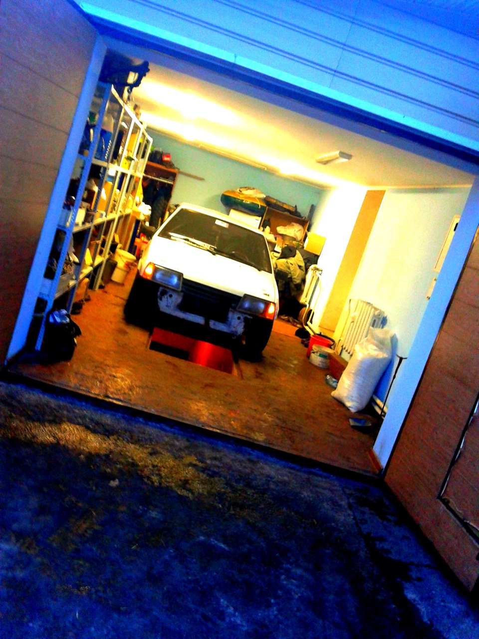 без бампера и на новом ксеноне))) — Lada 21093, 1,5 л, 1991 года ...