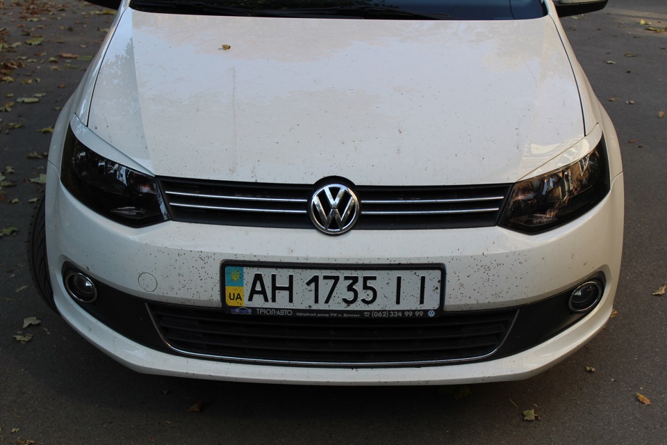 Тонировка фар . Самая светлая что была ) — Volkswagen Polo Sedan, 1,6 л ...