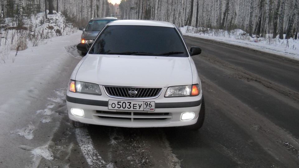 Дром николаевск на амуре продажа. Nissan Sunny b15 r17. Ниссан Санни fb15 белый. Ниссан Санни фб15. Ниссан Санни fb15 рестайл.