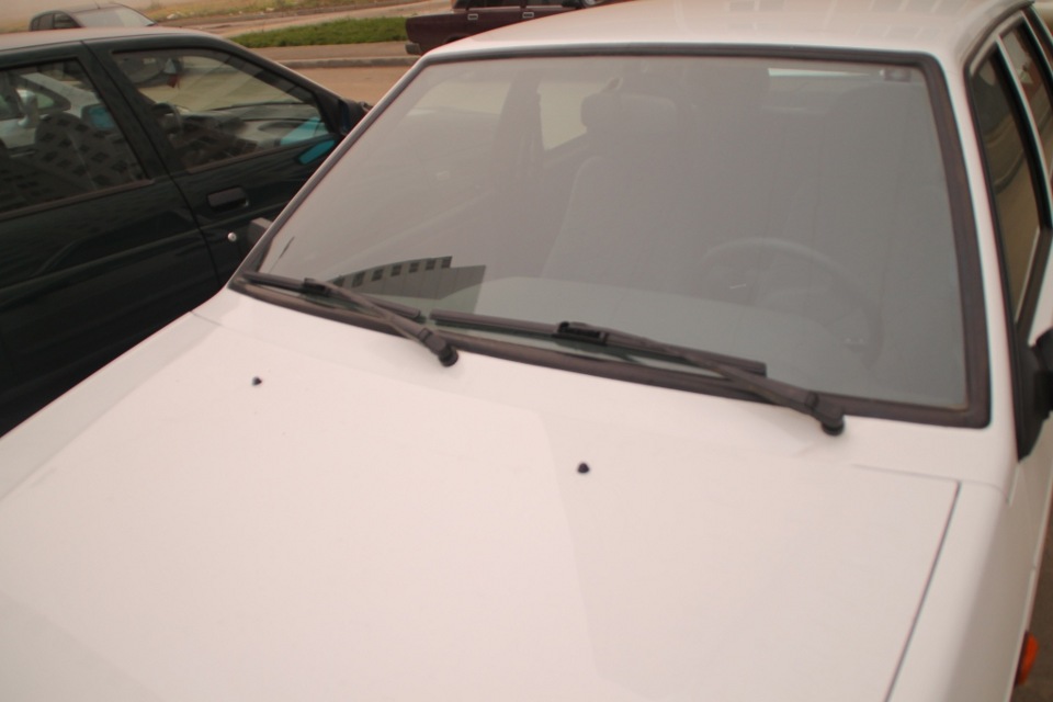 Бескаркасные дворники или как я перестал насиловать стекла — Lada 2114 ...