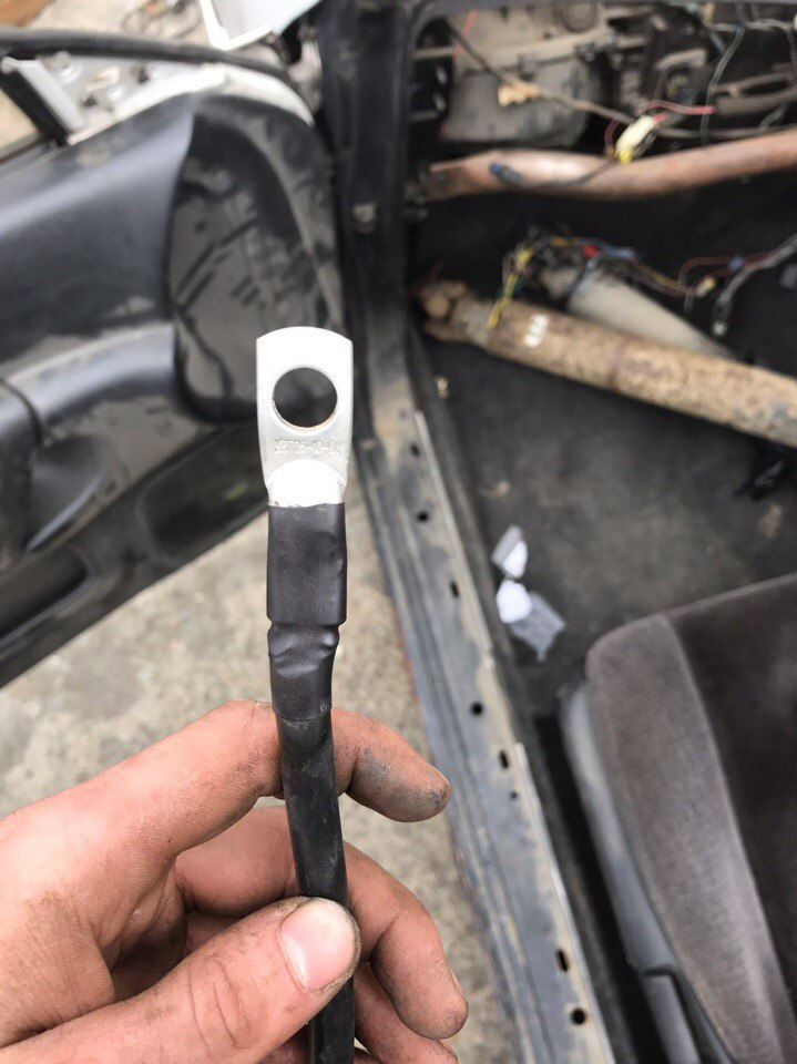 Начнем вакханалию над старым Ниссаном. — Nissan Skyline (R32), 2,5 л ...