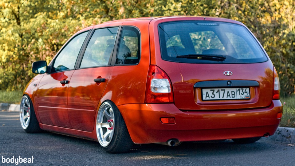 Купить б/у Lada (ВАЗ) Kalina I 1.4 MT (89 л.с.) бензин механика в Москве: чёрный